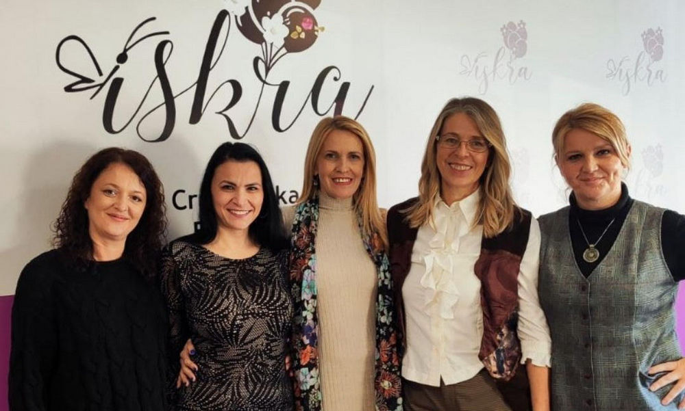 Podrska porodicama za jacanje kvaliteta odnosa roditelja i djece obuka strucnih radnika 12