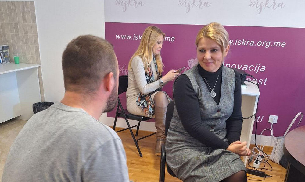 Podrska porodicama za jacanje kvaliteta odnosa roditelja i djece obuka strucnih radnika 4